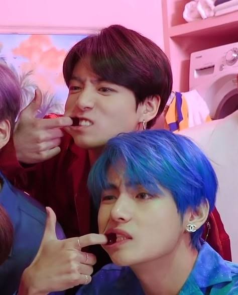 BTS(防弾少年団)V(テテ/ヴィ)とジョングクはラブラブ?!面白いエピソード集