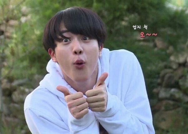 BTS(防弾少年団)ジンの指が曲がってるって本当？病気の噂を調査！