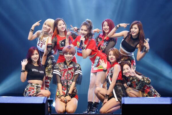 TWICE(トゥワイス)のファンクラブとモバイル会員はどっちがいい?違いは何?