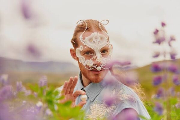 aespa(エスパ)の盗作疑惑とは？空山基（日本人イラストレーター）のパクリ？