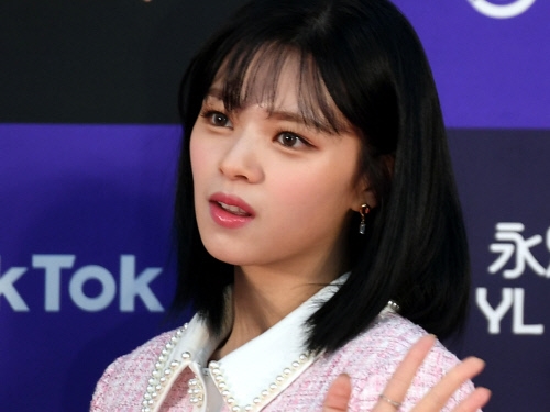 TWICE(トゥワイス)のクラクラのMVで8人しかいない理由は?