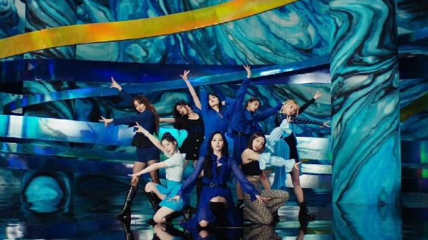 TWICE(トゥワイス)のクラクラのMVで8人しかいない理由は?