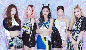 ITZY(イッジ)の誕生日・年齢順｜身長体重と血液型一覧