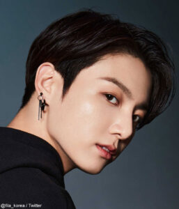 BTS(防弾少年団)のジョングク轢かれる！？ベンツで交通事故！？