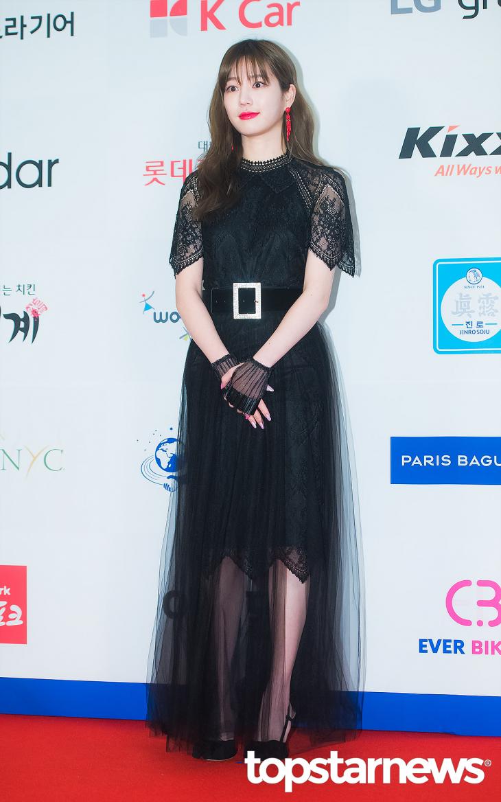 BTS(防弾少年団)のジョングクの理想の彼女は?仲良しのTwiceのツウィとの関係は?ブレスレットってなに?