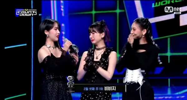 GFRIEND(ジーフレンド)の解散日はいつ？なぜ解散したのか原因を調査！ファンの反応は？