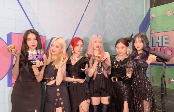 GFRIEND(ジーフレンド)appleは音楽番組1位獲得!作詞作曲は誰?日本語歌詞もご紹介!