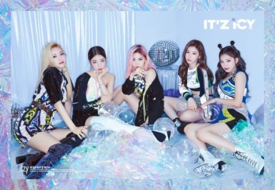 ITZY(イッジ)のアルバム・CDの売上枚数・初動売り上げ一覧