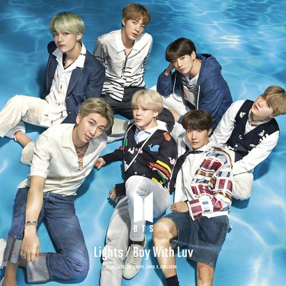 BTS(防弾少年団)のlightsは5形態販売！読み方や和訳をご紹介します。