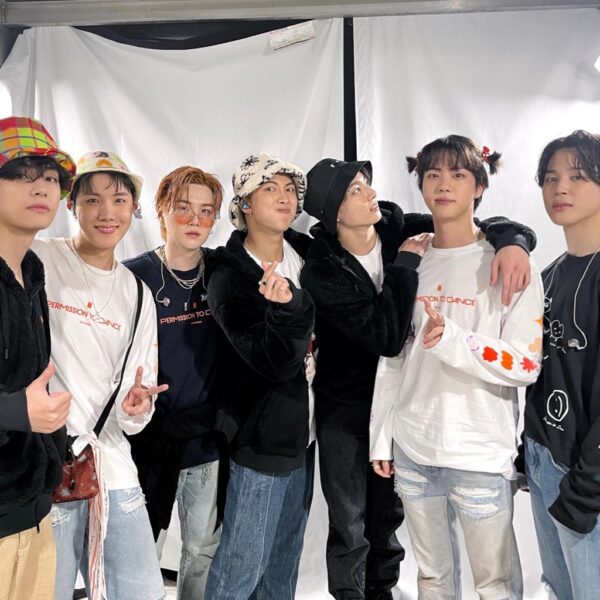 BTS ジミンがアメリカでつけていたロン毛のエクステが可愛い！