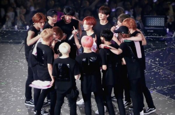 SEVENTEEN(セブチ)は人気落ちた?韓国では人気ない?日本人気はなぜ?