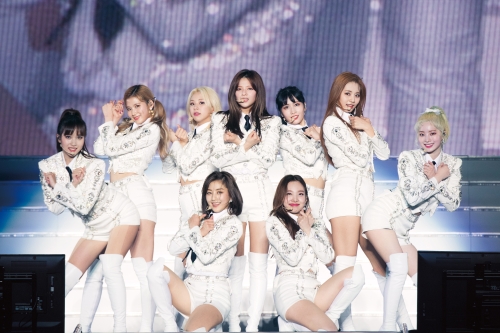 TWICE(トゥワイス)はなぜ宿舎で共同生活？恋愛が関係してる？