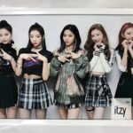 ITZY(イッジ)メンバーの挨拶の意味一覧|手の動作・ジェスチャー