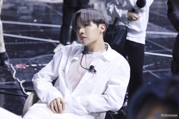 BTS J-HOPE(ホソク)かっこいい!美形すぎてイケメンというより美人という声も?