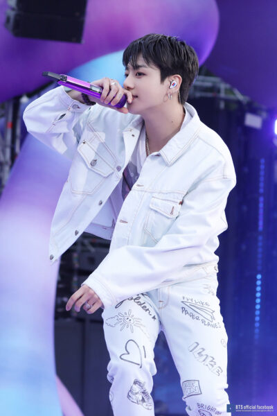 BTS(防弾少年団)のジョングクは身長を盛ってる?伸びただけ?デビュー時の身長と比較!