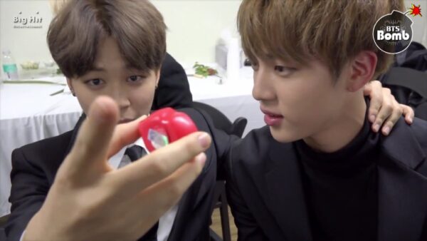 BTS ジミンのメイクやリップなど!愛用コスメについて紹介していきます!