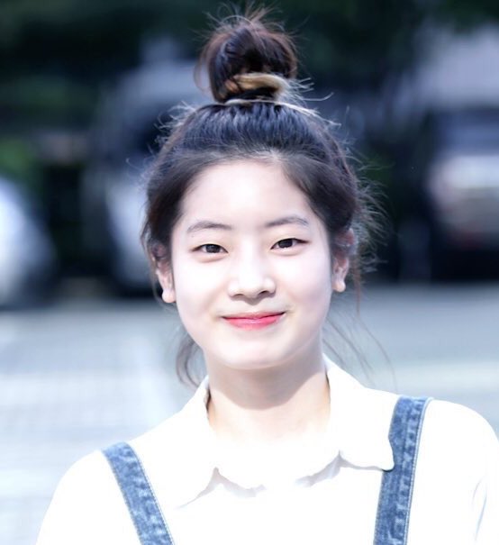 韓国アイドル K Pop すっぴんがひどい 加工しすぎてもはや別人と言われ
