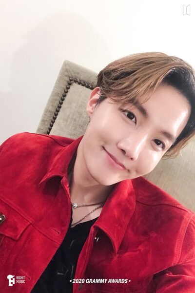 BTS J-HOPE(ホソク)かっこいい!美形すぎてイケメンというより美人という声も?