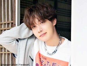 BTS J-HOPE(ホソク)私服のブランドは？帽子・着用スニーカーも紹介