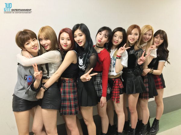 韓国アイドル K Pop の衣装がかわいそう メンバー格差や過激すぎて踊れない