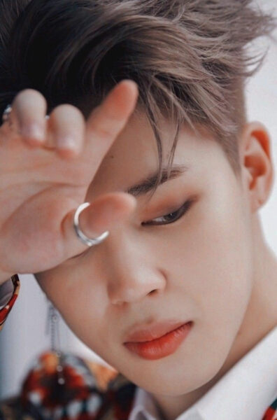 BTS ジミンのものまねメイクのやり方!アイシャドウ の塗り方など!