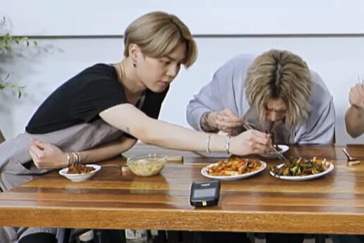 BTS ジミンが左手に入れたタトゥー 、「13」の意味は