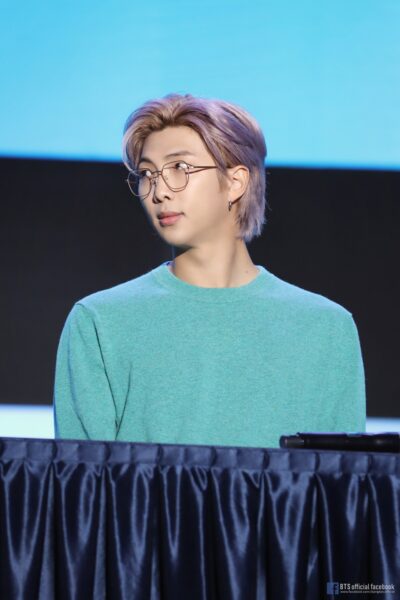 BTS RM(ナムジュン)手・指を怪我した?骨折したという話も?