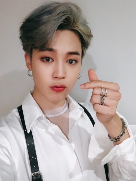 BTS ジミンのものまねメイクのやり方!アイシャドウ の塗り方など!