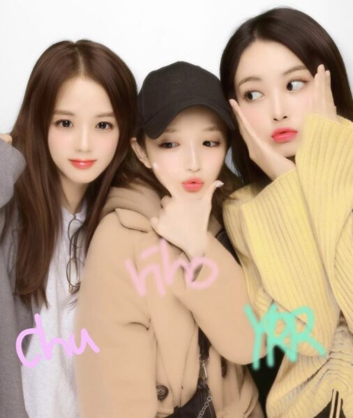 韓国アイドル(k-pop)と撮れるプリクラがあるって本当？2022年の盛れる流行りポーズで撮りたい！