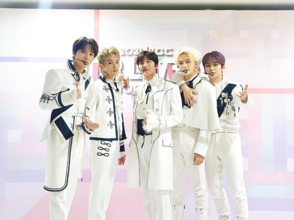 韓国アイドル(k-pop)沢山ピアスしてる人が多いのはなぜ?日本とは事情・文化・意味が違う?