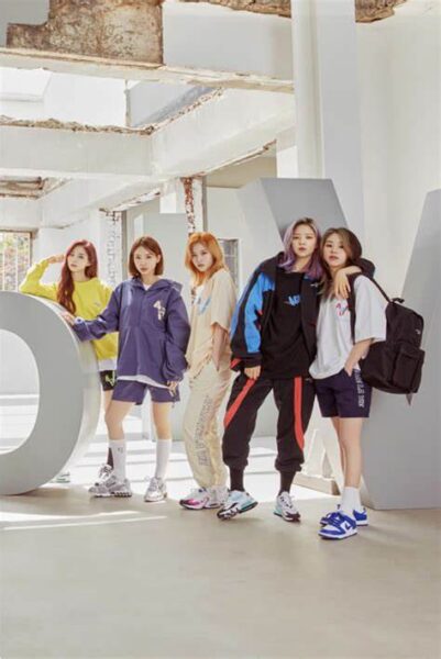 韓国アイドル(k-pop)愛用スニーカー特集!ナイキ・コンバースがやっぱり人気?