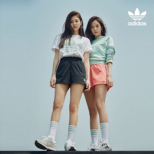 韓国アイドル(k-pop)愛用スニーカー特集!ナイキ・コンバースがやっぱり人気?