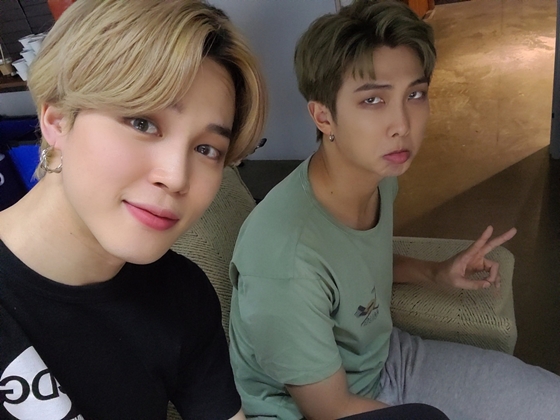 BTS RM(ナムジュン)誕生日にVライブ!ケーキも話題!