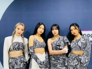 韓国アイドル(k-pop)歯が白いのはなんで？ホワイトニング・セラミック・ラミネートをしてる？