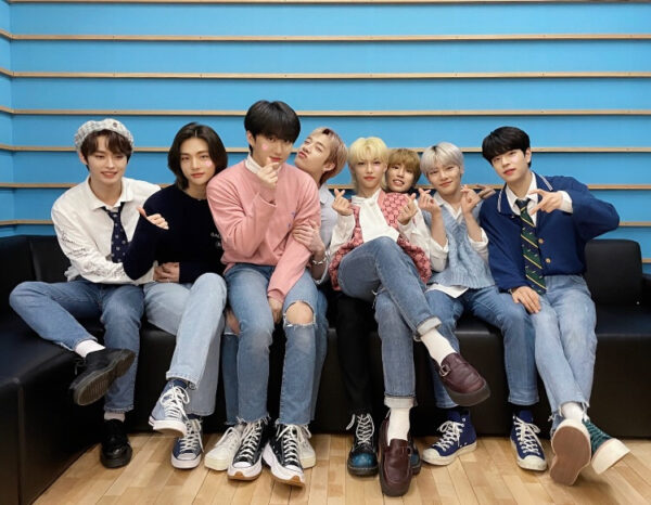 Straykids(スキズ)のファンクラブはFCとmobileどっちがいい？違いは？