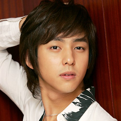 スーパージュニア(super junior)のデビュー日や当時の年齢・エピソードまとめ!