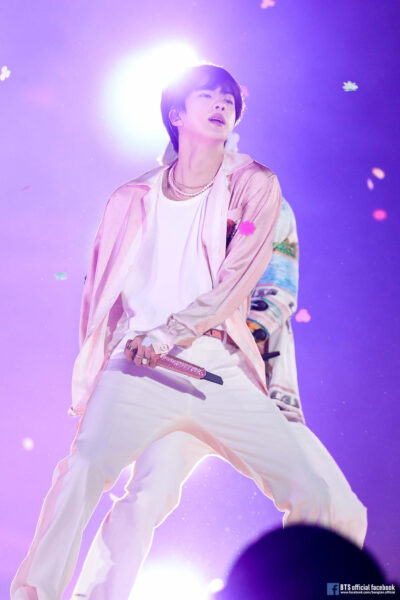 BTSメンバーの2022のマイクの色一覧！色が変わった人はいる？