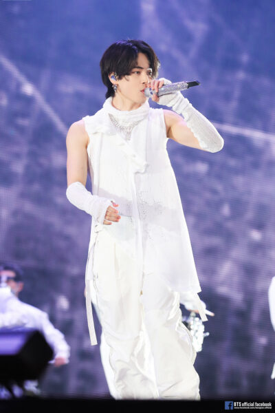 BTSメンバーの2022のマイクの色一覧！色が変わった人はいる？