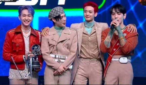 SHINee (シャイニー)活動休止や休止期間の理由やいつから活動再開したかについて