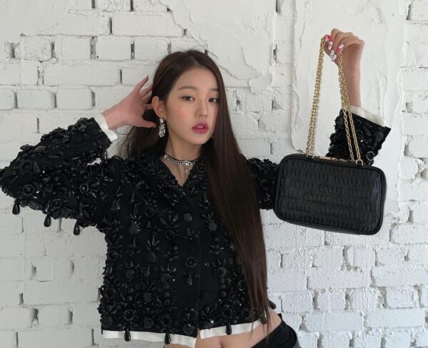 Niziu(ニジュー)がスマホ・携帯・カメラを隠す理由は？