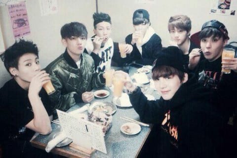 BTSのMoving Onはどんな曲？歌詞に出てくる9人の真相も含め和訳までご紹介！