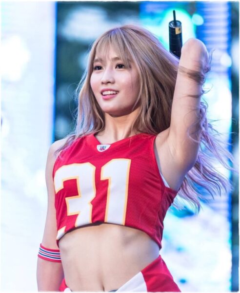 TWICE(トゥワイス)モモのくびれと腹筋の作り方！筋トレやダイエットも紹介