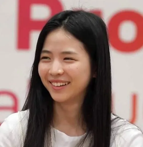 Niziu(ニジュー)マヤの愛用コスメ！香水やリップなどを紹介！