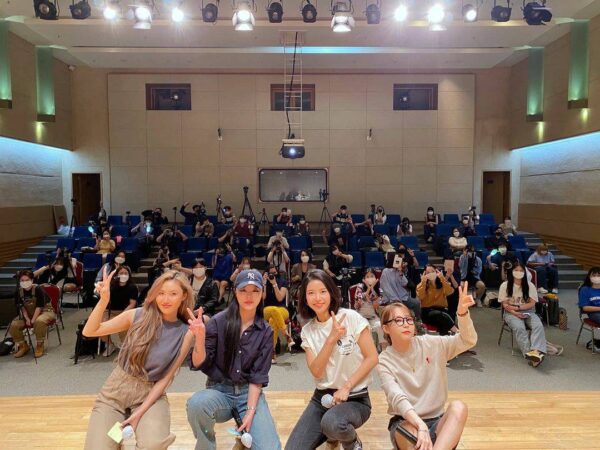 MAMAMOOのフィインはラビと付き合っている？メンバーの恋愛事情を解説！