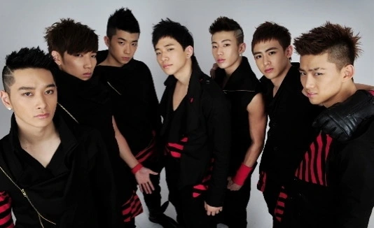 ２PMの全盛期ヒット曲をランキング形式でご紹介！おすすめ曲もありますよ！