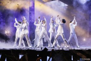 BTSのライブで話題!black swanはどんな曲?和訳やMV撮影場所をご紹介