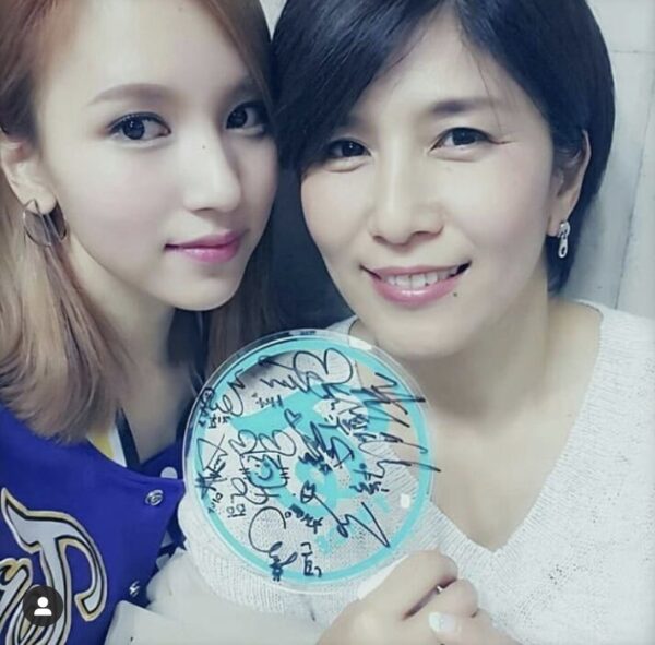 TWICE(トゥワイス)ミナの本名や国籍は？アメリカ人のハーフという噂を調査！