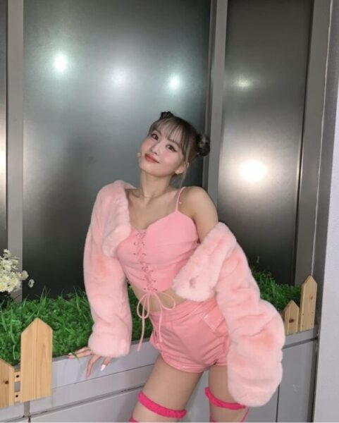 TWICE(トゥワイス)モモの生い立ちや家族についてまとめ!父親は鍼灸師なの?