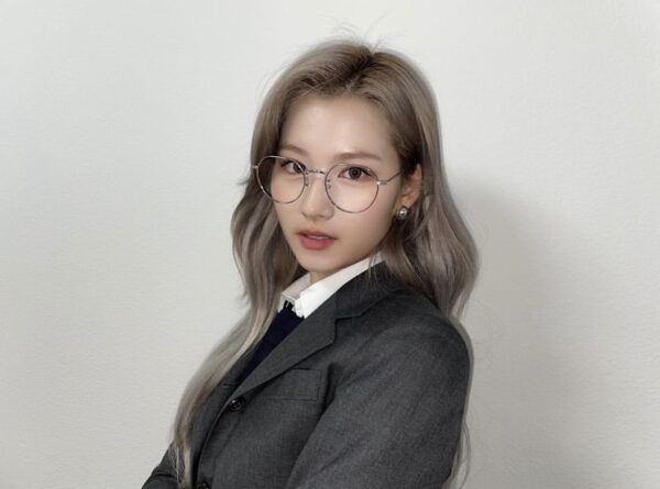 TWICE(トゥワイス)サナの家族や兄弟について!4姉妹でインスタもある?