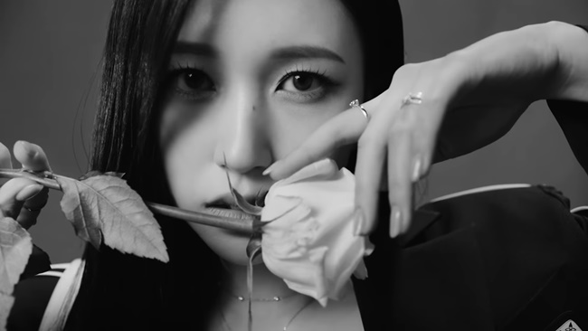 TWICE(トゥワイス)ミナの最新髪型!やり方や美容室でのオーダー方法を紹介